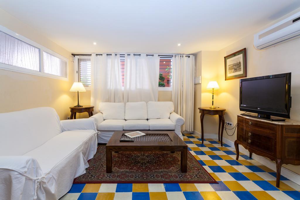 Las Casas De Moratin Sevilla Bagian luar foto